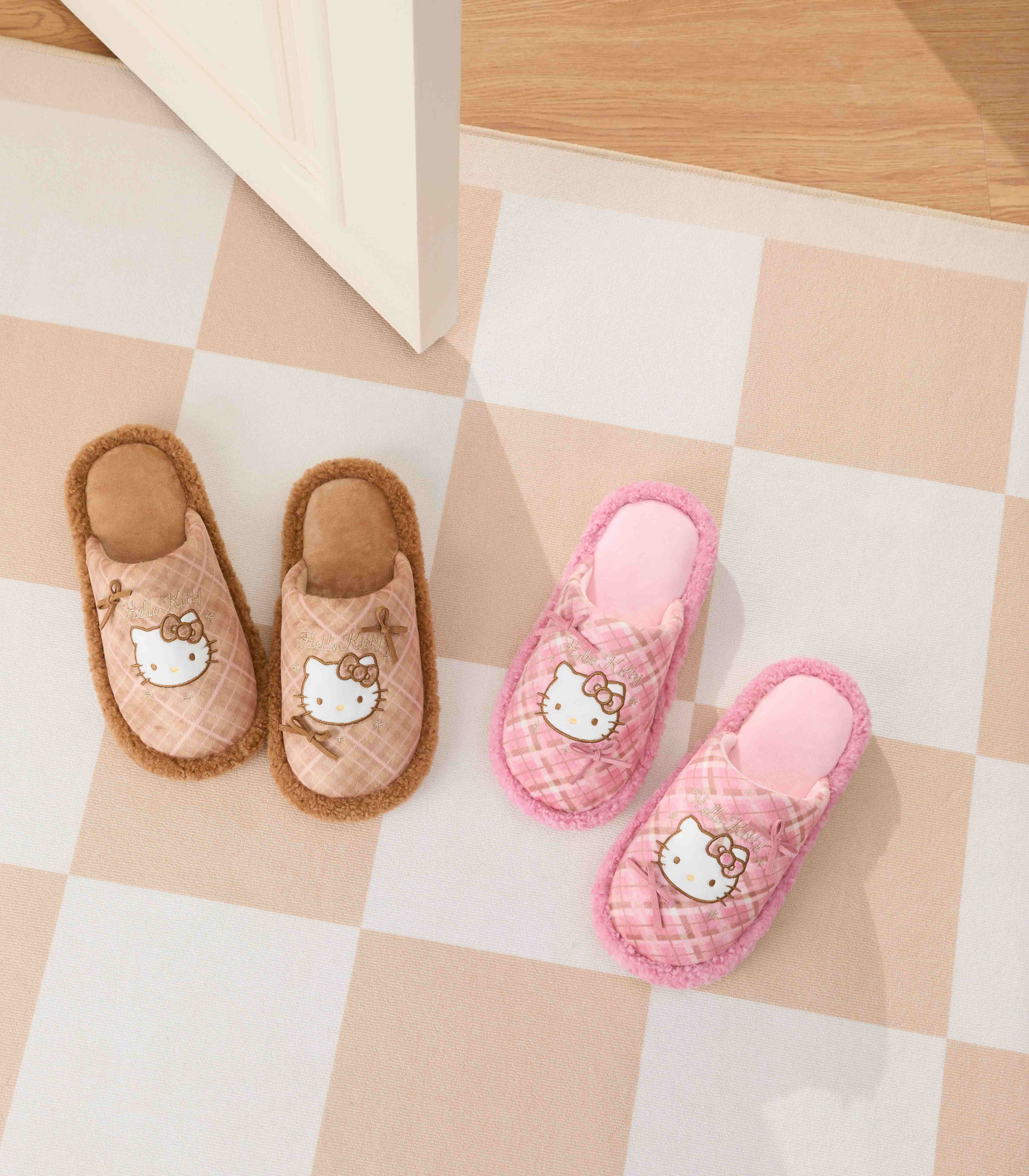 格纹毛绒拖鞋